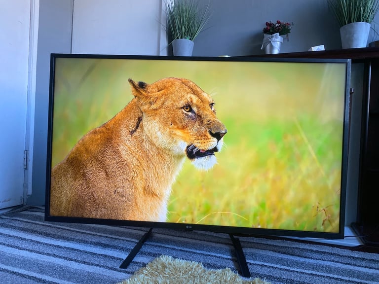 image for LG 50 Inch 4K smart tv - perfect condition 
