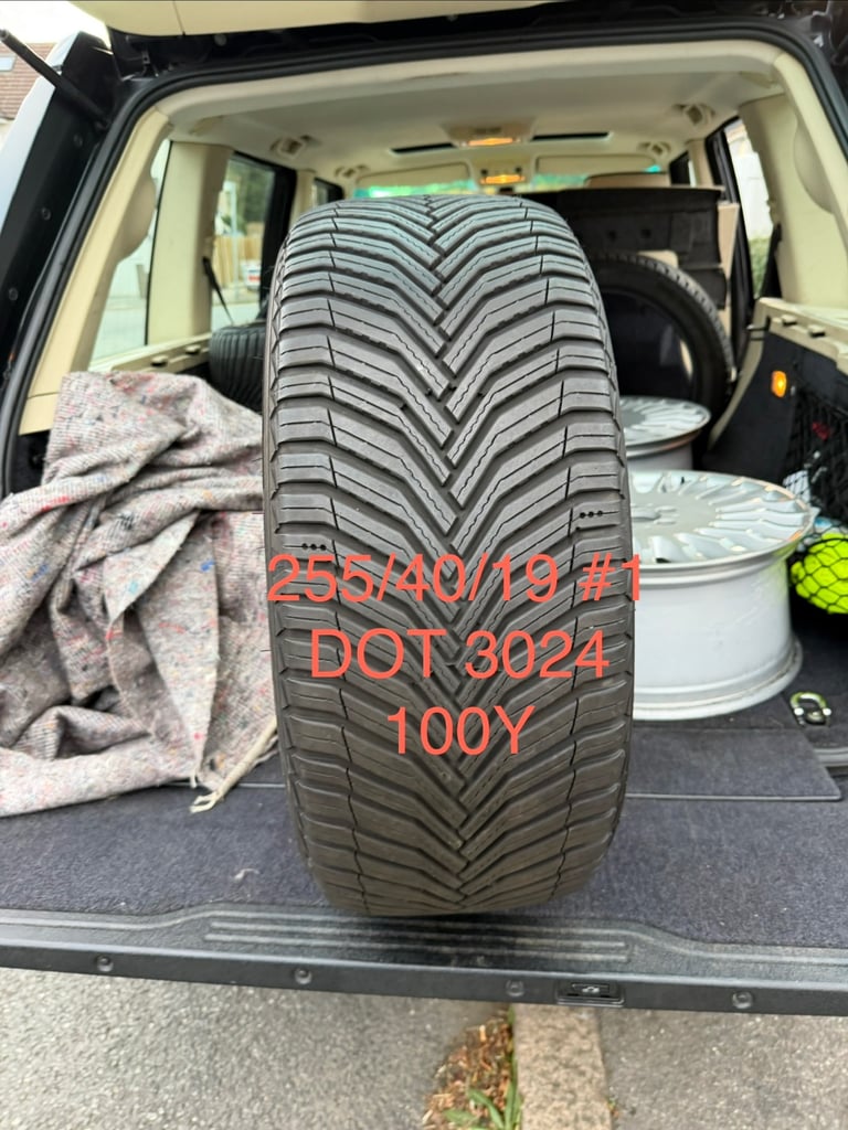 Michelin CrossClimate 2 255/40 R19 100Y – Pair of Premium All-Season Tyres (5mm+ tread)