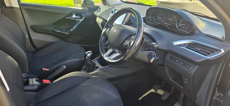 2018 PEUGEOT 208 ALLURE 1.2 ULEZ 