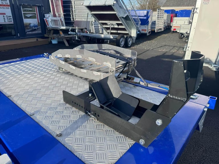 REDUCED PRICE!! SINGLE MOTORBIKE TRAILER WITH REMOVABLE BIKE RACK 750KG
