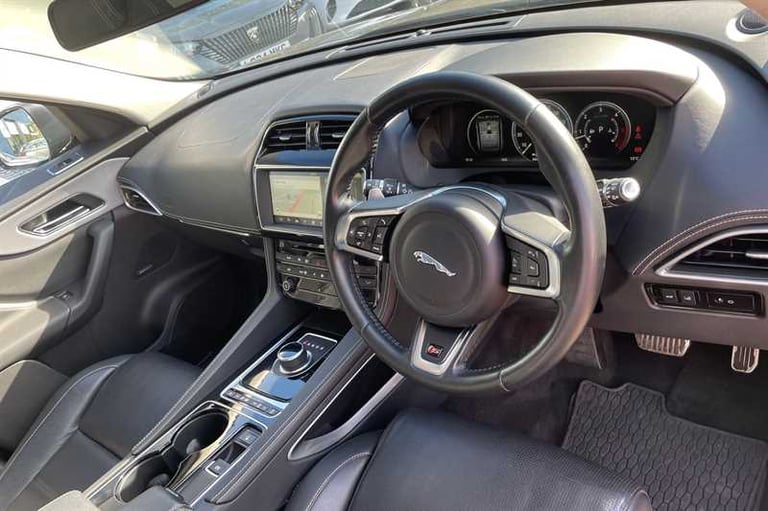 2016 Jaguar F-Pace 3.0d V6 S 5dr Auto AWD ESTATE DIESEL Automatic