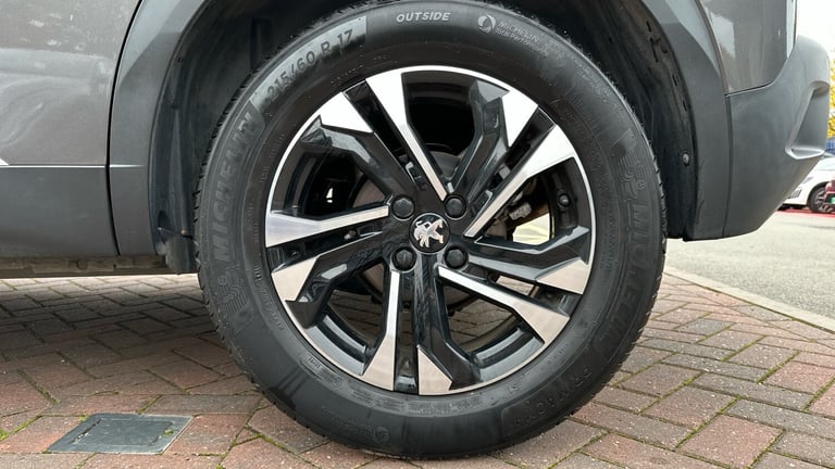 2021 Peugeot 2008 1.2 PureTech Allure Premium SUV 5dr Petrol Manual Euro 6 (s/s) (100 ps) SUV Pet...