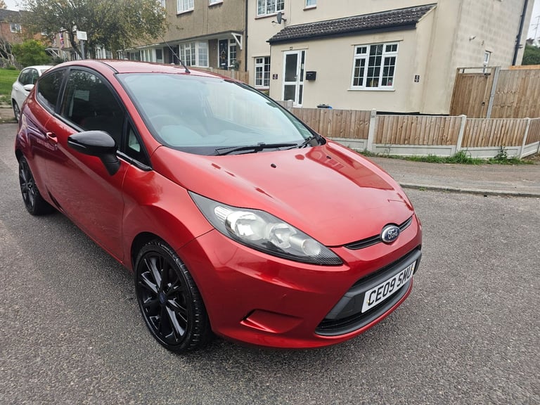 fiesta 1.2 F.S.H NEW CAMBELT AN CLUTCH LONG MOT JULY 26 DRIVES PERFECT 1.2 