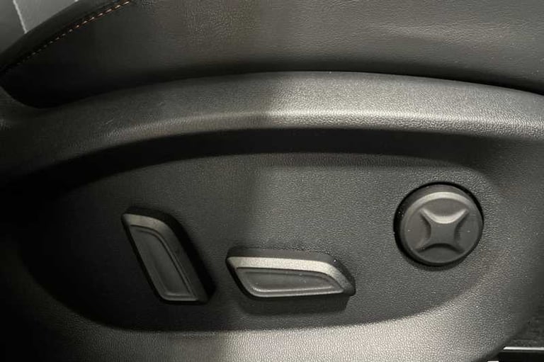 2025 MG MG HS 1.5 T-GDI Trophy 5dr DCT ESTATE PETROL Automatic