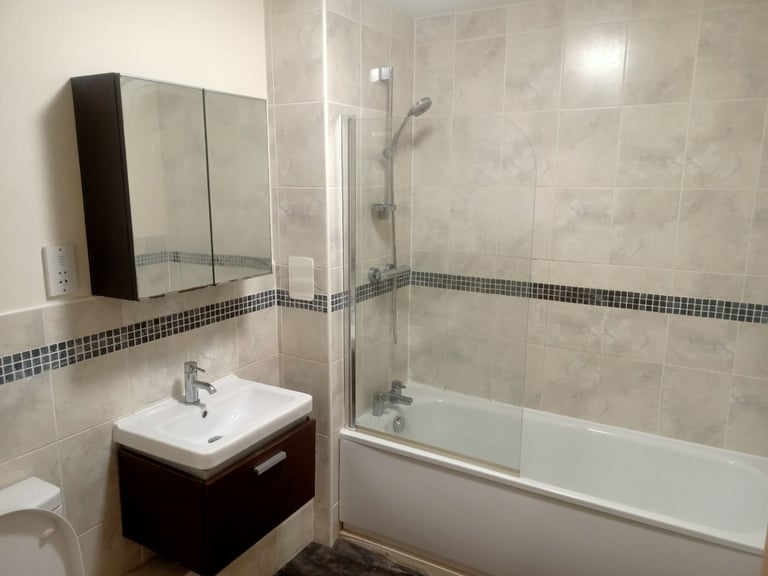 2 bedroom furnished flat - Manchester M14 7SH Moss Side Fallowfield Rusholme Hulme Near University