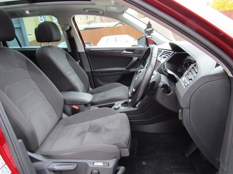 2017 Volkswagen Tiguan 2.0 TSi 180 4Motion SEL 5dr DSG ESTATE Petrol Automatic