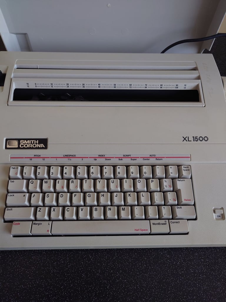 Smith Corona XL 1500 electric typewriter 