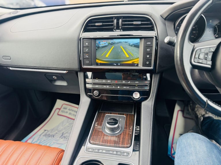 2017 Jaguar F-Pace 2.0d Portfolio 5dr Auto AWD ESTATE DIESEL Automatic