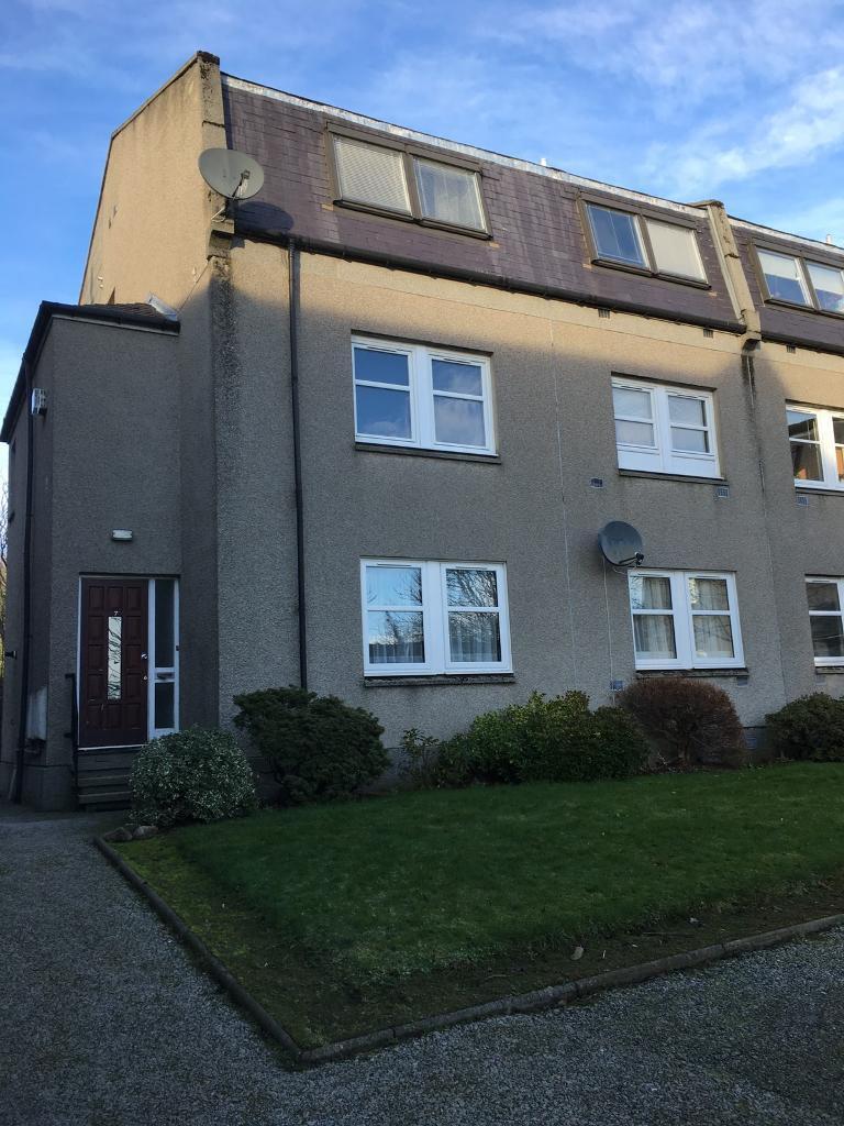 2 bedroom self-contained first floor flat in Cults