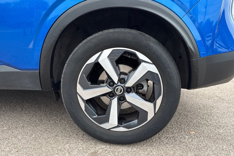 2021 Nissan Qashqai 1.3 DiG-T MH 158 Premiere Edition 5dr Xtronic Hatchback Petrol Automatic