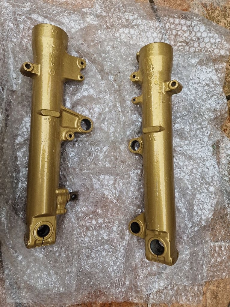 Pan european wheels and fork bottoms in gold