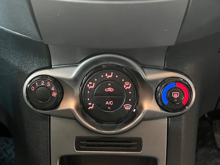 2010 Ford Fiesta 1.25 Edge 3dr HATCHBACK Petrol Manual