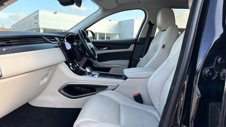 2021 Jaguar F-PACE 2.0 P400e R-Dynamic SE 5dr Auto AWD Hybrid