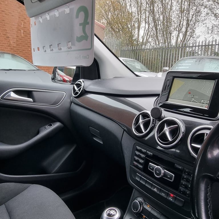 MERCEDES-BENZ W246 B180 CLASS 1.5 DIESEL 107 BHP YEAR 2014 £20 ROAD TAX PER YEAR&LONG  MOT!!!