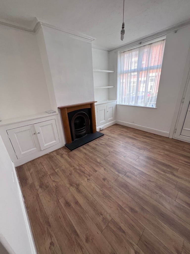 2 Bed Terraced House, Rowan Street, LE3 - Available from 22 November 2025