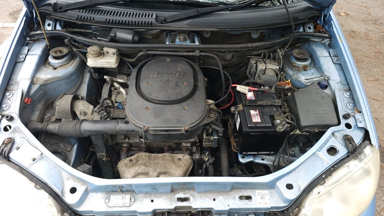 Fiat, PUNTO, Hatchback, 2005, Manual, 1242 (cc), 3 doors