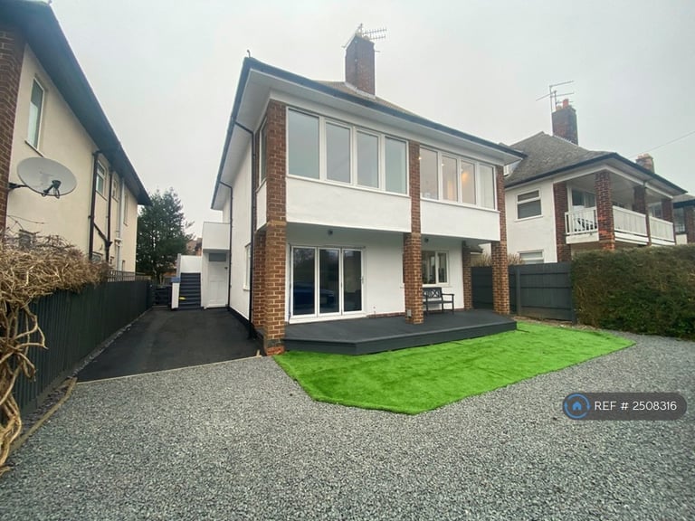 1 bedroom in Kettering, Kettering, NN15 (#2508316)