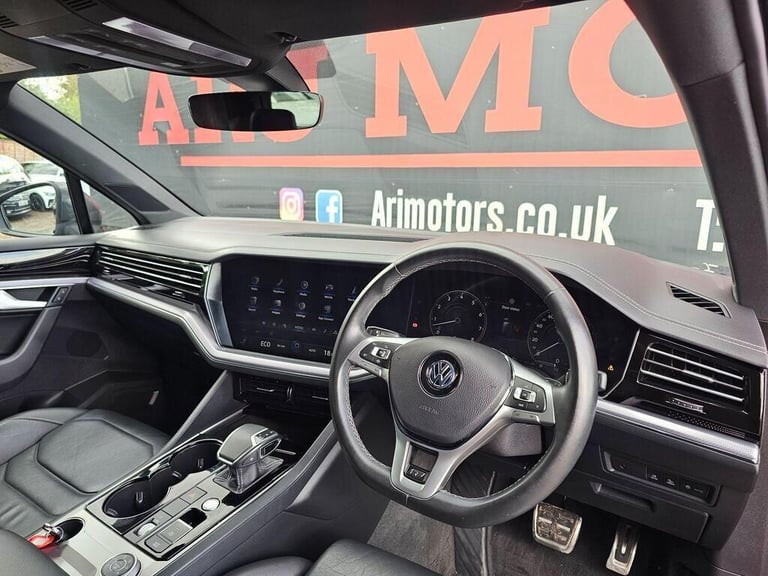 2019 Volkswagen Touareg 3.0 V6 TSI 4Motion R-Line Tech 5dr Tip Auto ESTATE PETROL Automatic