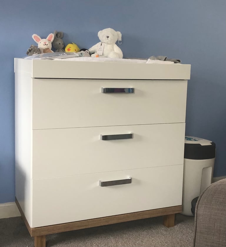image for Silver Cross nursery furniture set