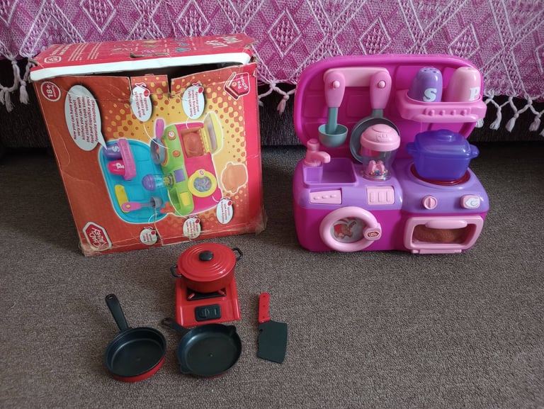 image for Children's Lights and Sounds Pink Mini Kitchen Toy with Extras in very good condition