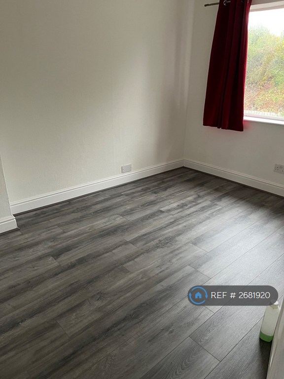 3 bedroom house in Joslin Road, Purfleet, RM19 (3 bed) (#2681920)