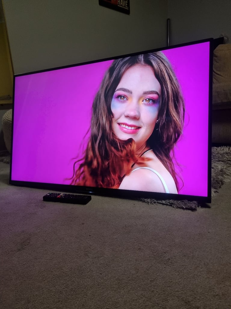 43" Sony Bravia ANDROID 4K SMART ULTRA UHD LED WiFi TV with REMOTE, kd43xg8305 £160