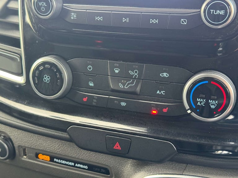 2020 Ford Transit Custom 2.0 EcoBlue 130ps Low Roof Limited Van PANEL VAN DIESEL Manual