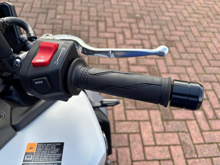 YAMAHA MT-09 - ICE STORM - BRAND NEW - SAVE 500 AT CRESCENT YAMAHA!