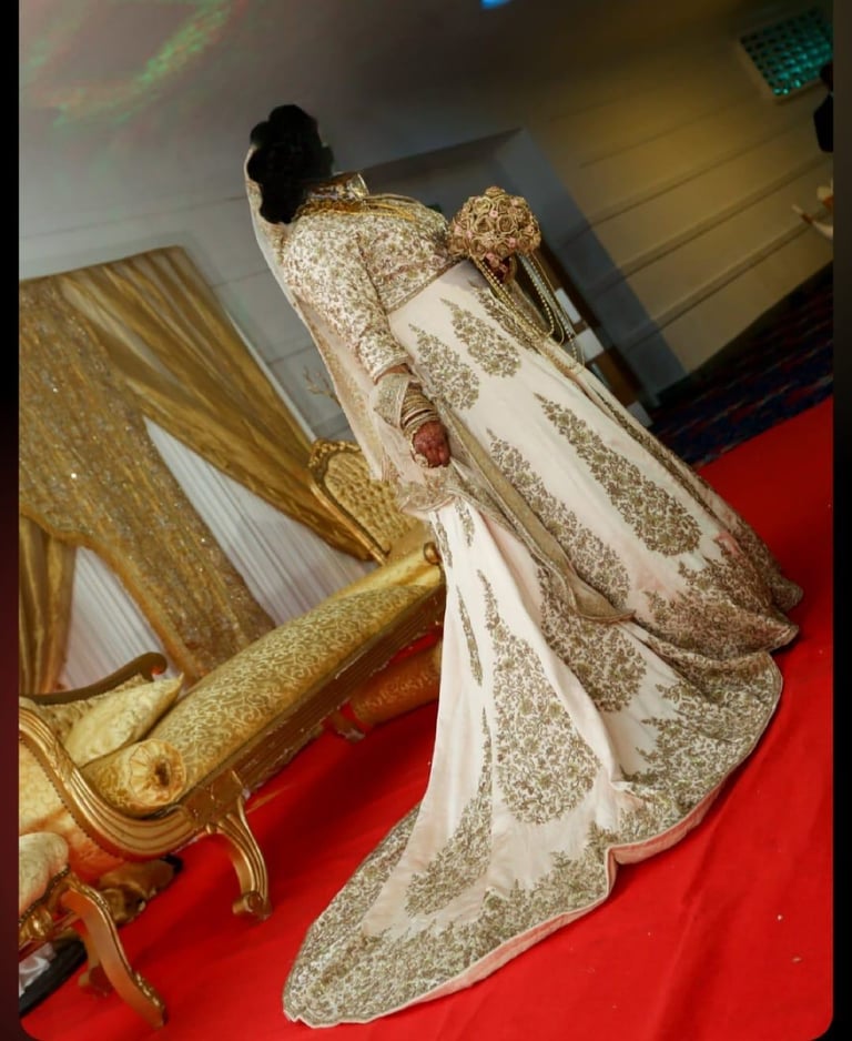 Indian bridal dress with trail and dupatta