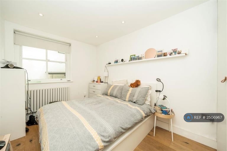 image for 2 bedroom flat in Murray Street, London, NW1 (2 bed) (#2506967)