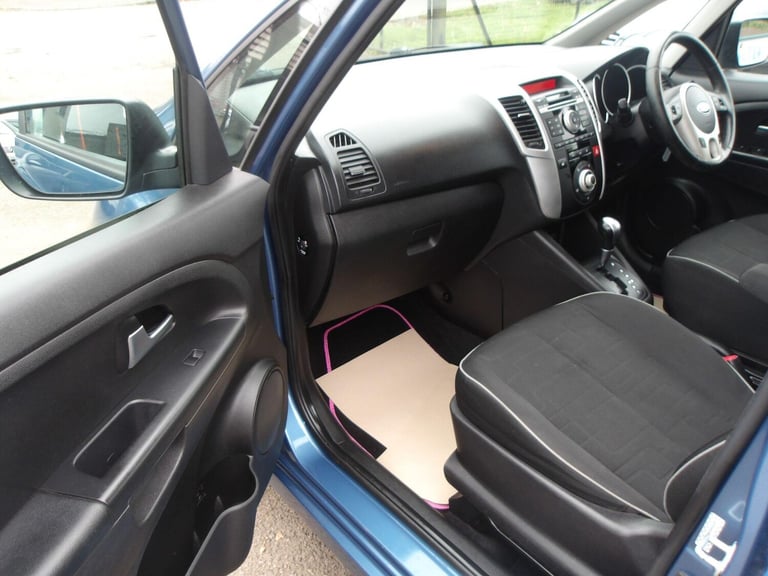 2013 Kia Venga 1.6 2 Auto Euro 5 5dr HATCHBACK Petrol Automatic