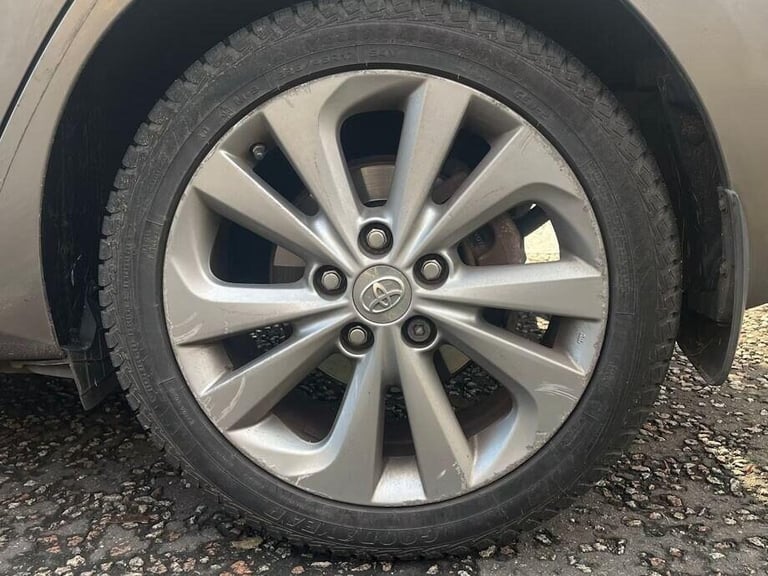 2014 Toyota Auris 1.8 VVT-h Excel Hatchback 5dr Petrol Hybrid CVT Euro 5 (s/s) (136 ps) Hatchback...