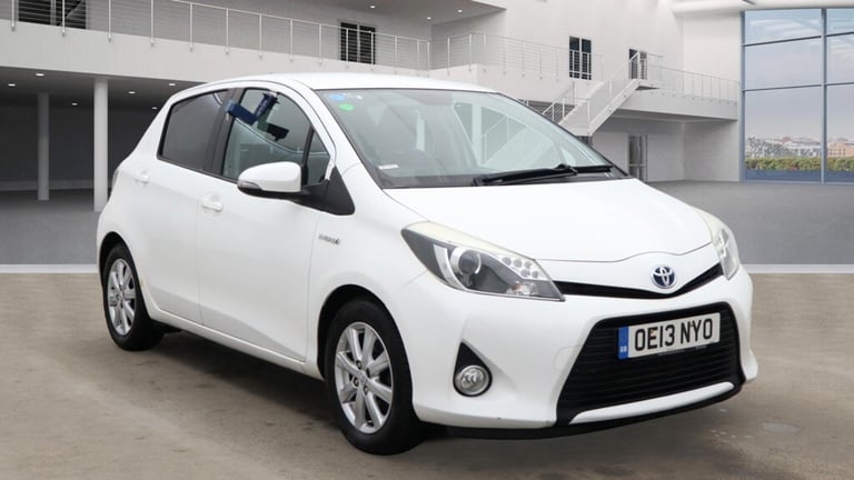 2013 Toyota Yaris 1.5 VVT-i Hybrid T4 5dr CVT HATCHBACK Petrol/Electric Hybrid Automatic