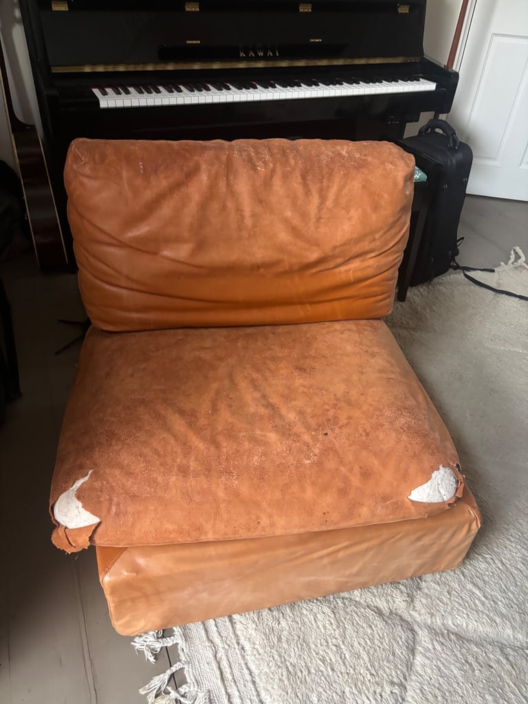 70s leather chair 
