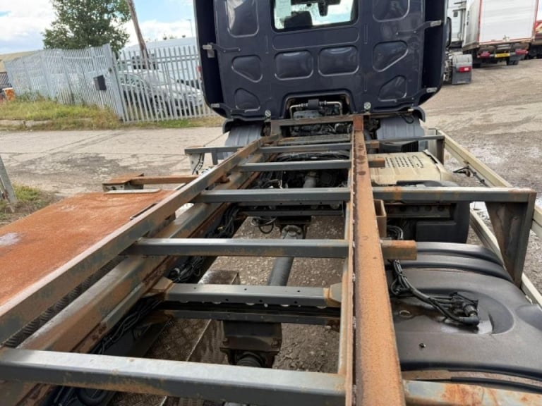 DAF LF 210 4x2 DEMOUNT BODY CHASSIS CAB