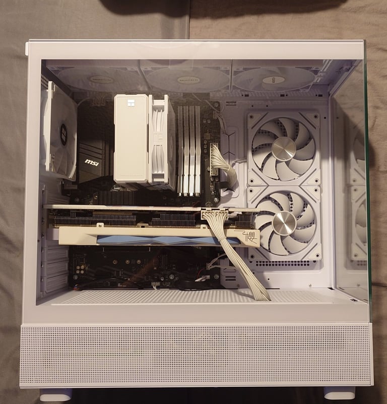 Crazy fast Stunning Custom Gaming PC for sale | RX 6800XT | Ryzen 7 3800X | 32GB RAM | 512GB NVMe