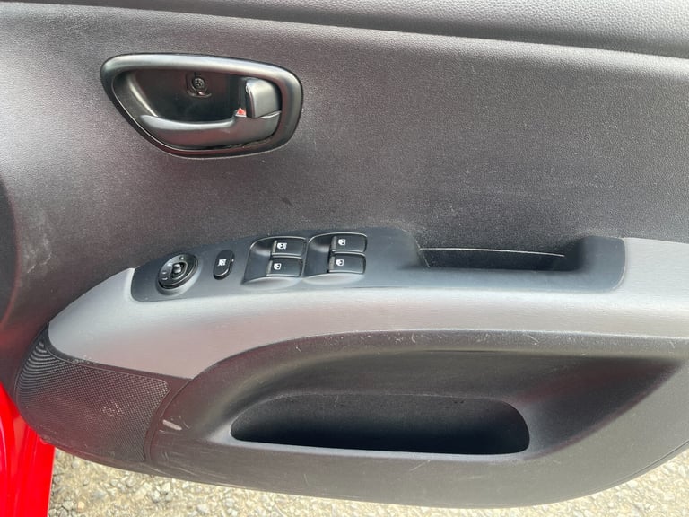 2013 Hyundai i10 ACTIVE 5-Door Petrol