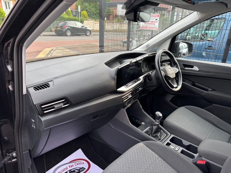 2022 Ford Tourneo Connect 2.0 EcoBlue Titanium 5dr [7 seat] MPV Diesel Manual