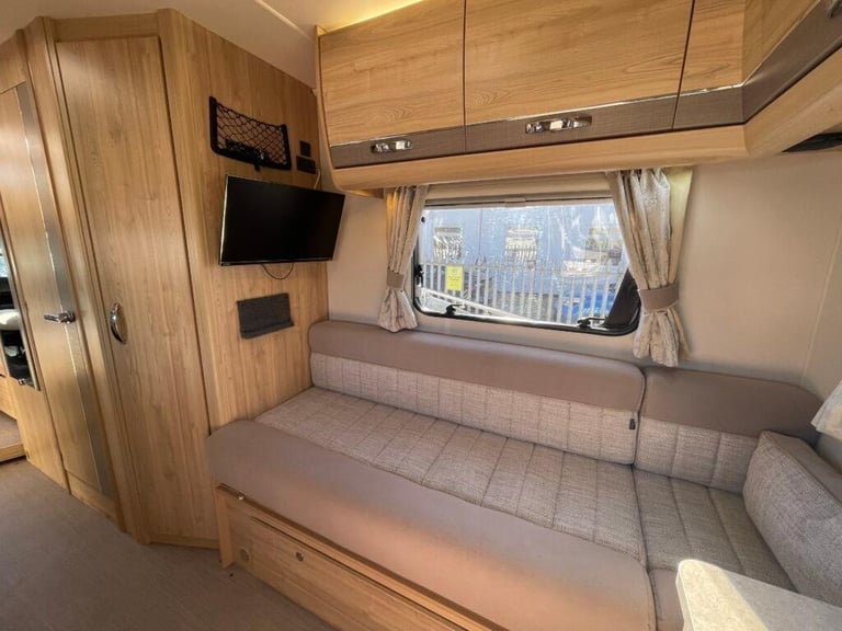 Elddis Auto Quest 195 4 Berth 4 Belt End lounge under 3500kg motorhome