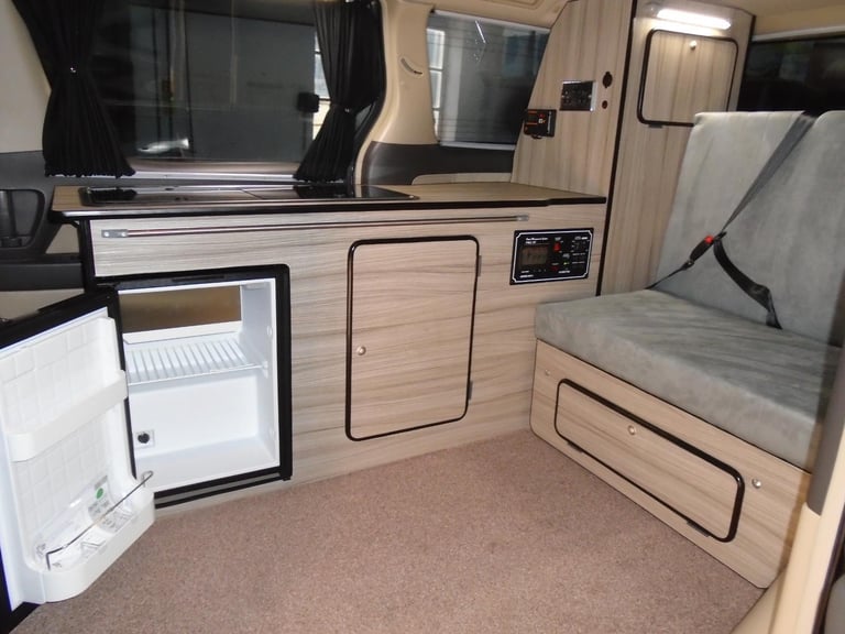 image for TOYOTA ALPHARD CAMPER VAN,MOTORHOME~4 BERTH~OFF GRID SOLAR~27K MILES