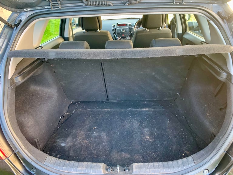 £37 tax 2010 Kia Ceed 1.6