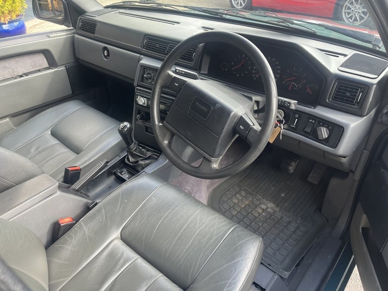 1994 Volvo 940 Wentworth 5dr ESTATE Petrol Manual