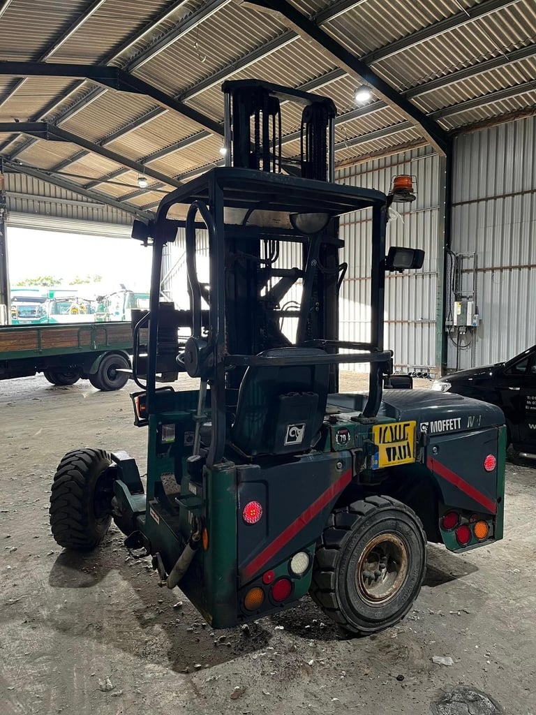 2015 MOFFETT M4 25.4 