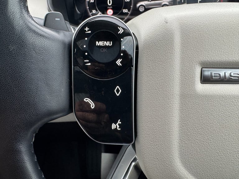 2019 Land Rover Discovery 2.0 SD4 HSE SUV 5dr Diesel Auto 4WD Euro 6 (s/s) (240 ps) ESTATE Diesel...