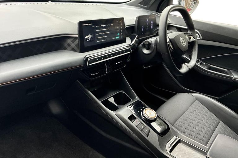 2025 MG MG3 1.5 Hybrid Trophy 5dr Auto HATCHBACK PETROL/ELECTRIC Automatic