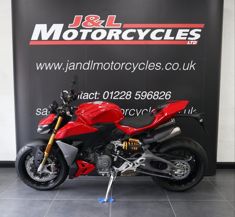 Ducati Streetfighter V2 S. Brand New & In Stock!