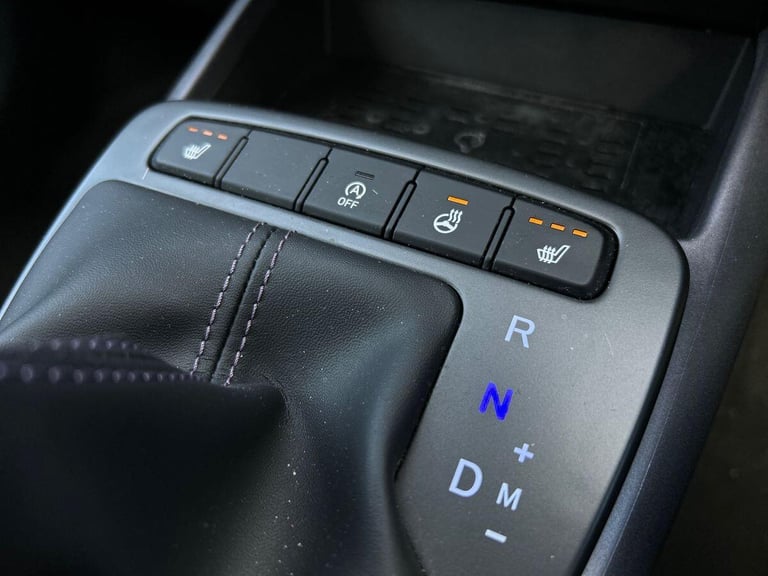 2024 Hyundai i10 1.0 Premium Hatchback 5dr Petrol Auto Euro 6 (s/s) (63 ps) Hatchback PETROL Auto...