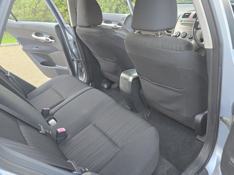 2007 Toyota Auris 1.6 Automatic VVTi TR MM 5dr . 87000 Miles . CHEAP on Fuel. GOOD Car. HATCHBACK...