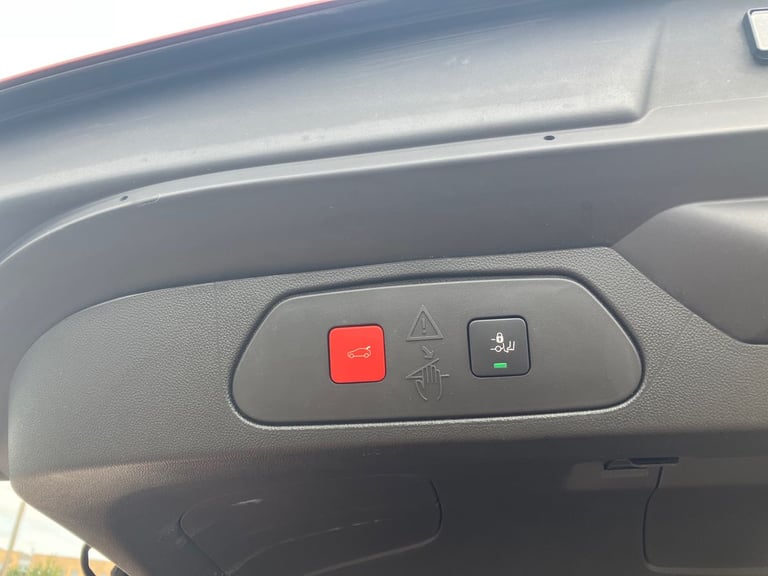 2023 Vauxhall Grandland 1.2 Turbo Ultimate 5dr Hatchback PETROL Manual