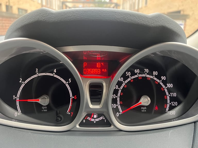 Ford, FIESTA, Hatchback, 2011, Other, 1388 (cc), 5 doors